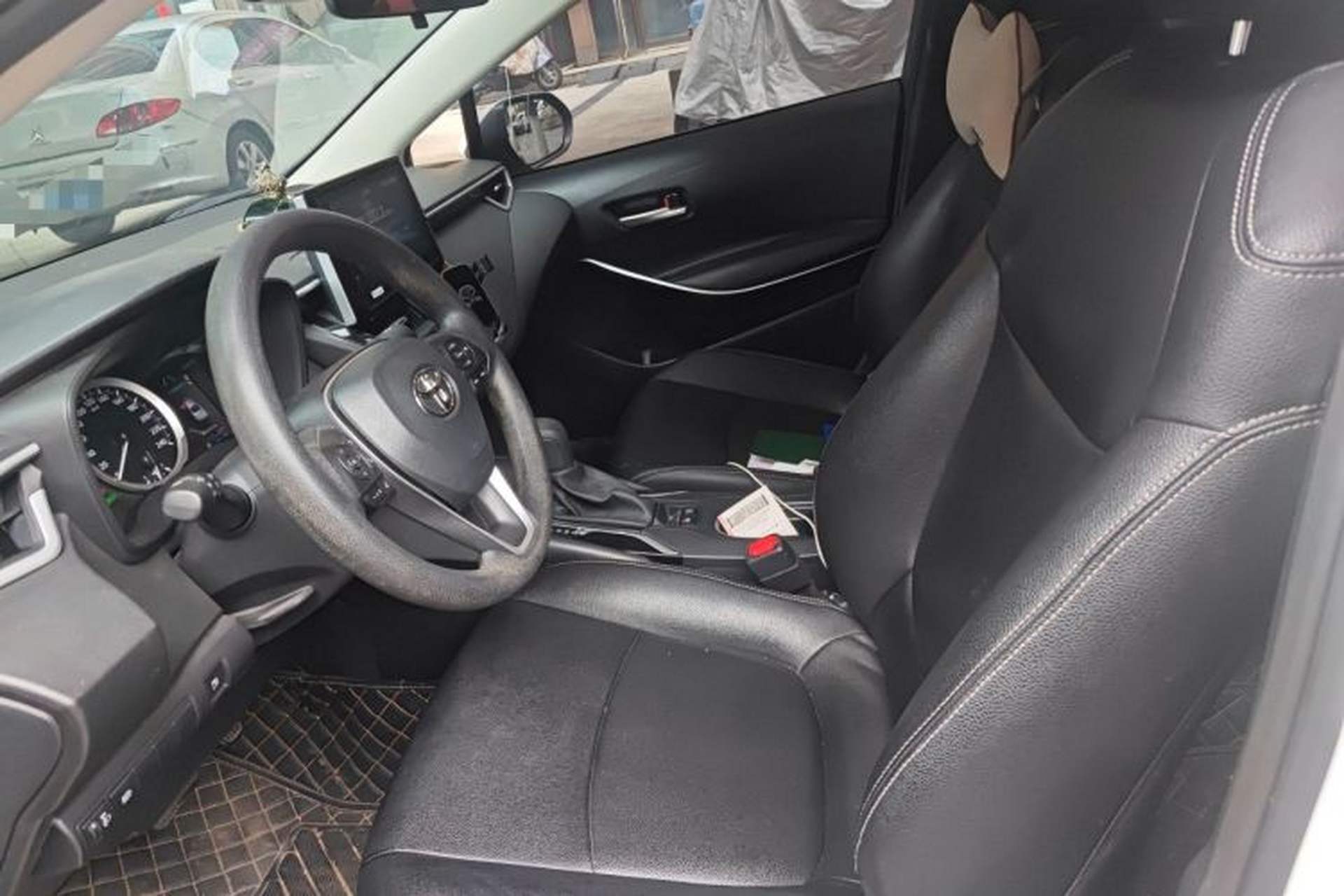 Used Toyota Corolla 2019 Dual-Engine 1.8L E-CVT GL-i Elite Edition Left Front Seat