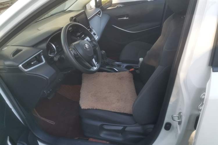Used Toyota Corolla 2019 Dual-Engine 1.8L E-CVT GL-i Elite Edition Left Front Seat