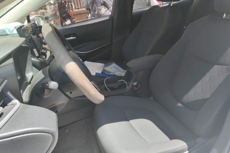 Used Toyota Corolla 2019 Dual-Engine 1.8L E-CVT GL-i Elite Edition Left Front Seat