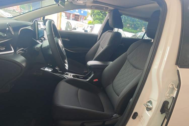 Used Toyota Corolla 2019 Dual-Engine 1.8L E-CVT GL-i Elite Edition Left Front Seat