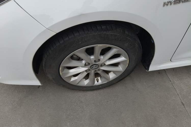 Used Toyota Corolla 2019 Dual-Engine 1.8L E-CVT GL-i Elite Edition Left Front Wheel Hub