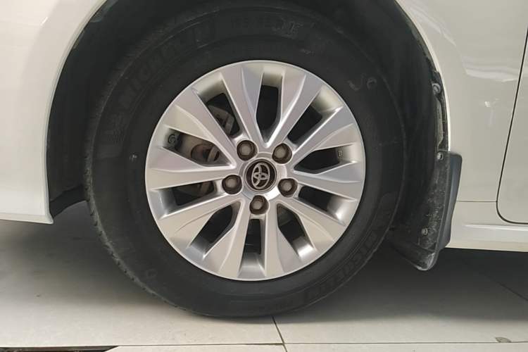 Used Toyota Corolla 2019 1.2T S-CVT GL-i Elite Edition Left Front Wheel Hub