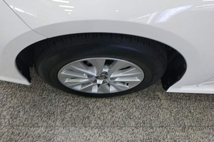 Used Toyota Corolla 2019 1.2T S-CVT GL-i Elite Edition Left Front Wheel Hub