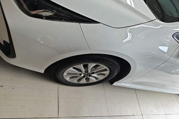 Used Toyota Corolla 2019 1.2T S-CVT GL-i Elite Edition Left Front Wheel Hub