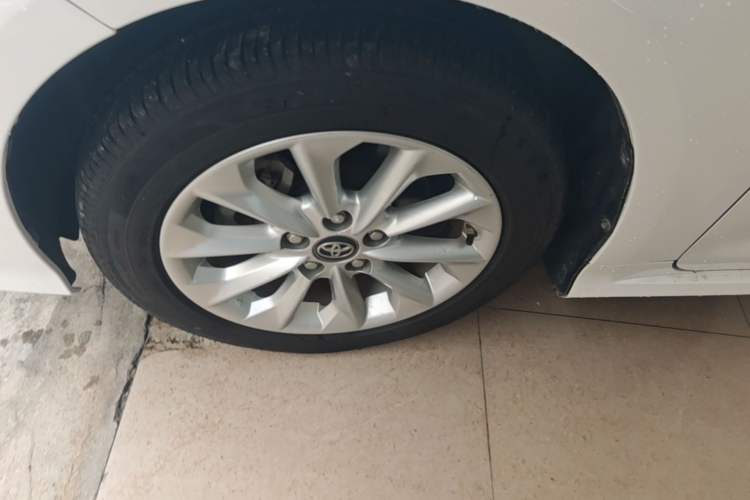 Used Toyota Corolla 2019 Dual-Engine 1.8L E-CVT GL-i Elite Edition Left Front Wheel Hub