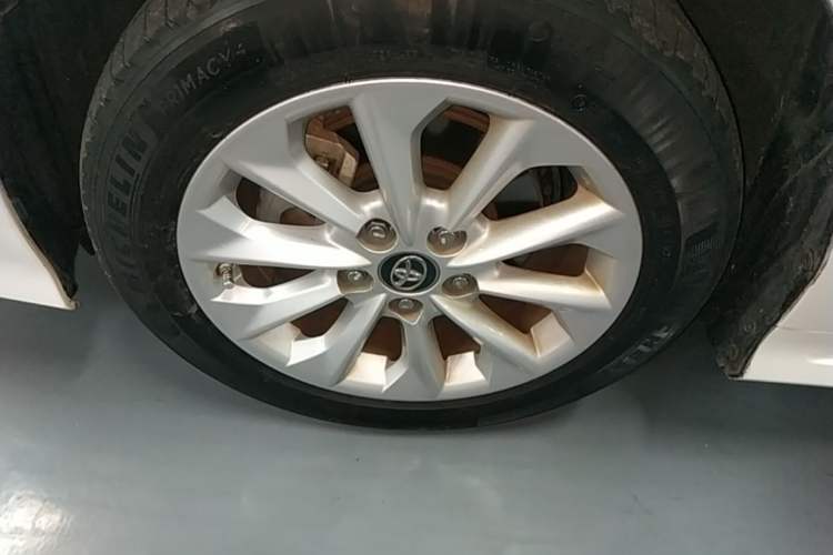 Used Toyota Corolla 2019 1.2T S-CVT GL-i Luxury Edition Left Front Wheel Hub