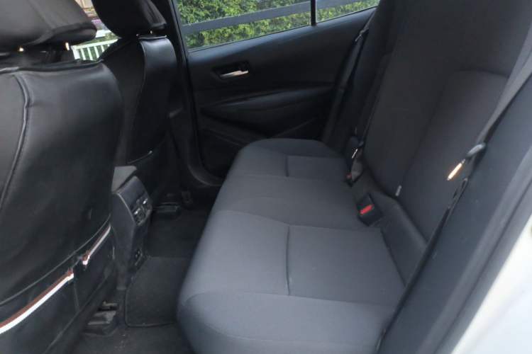 Used Toyota Corolla 2019 Dual-Engine 1.8L E-CVT GL-i Elite Edition Left Rear Seat