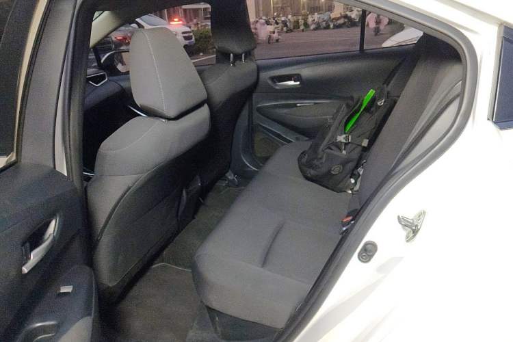 Used Toyota Corolla 2019 Dual-Engine 1.8L E-CVT GL-i Pioneer Edition Left Rear Seat