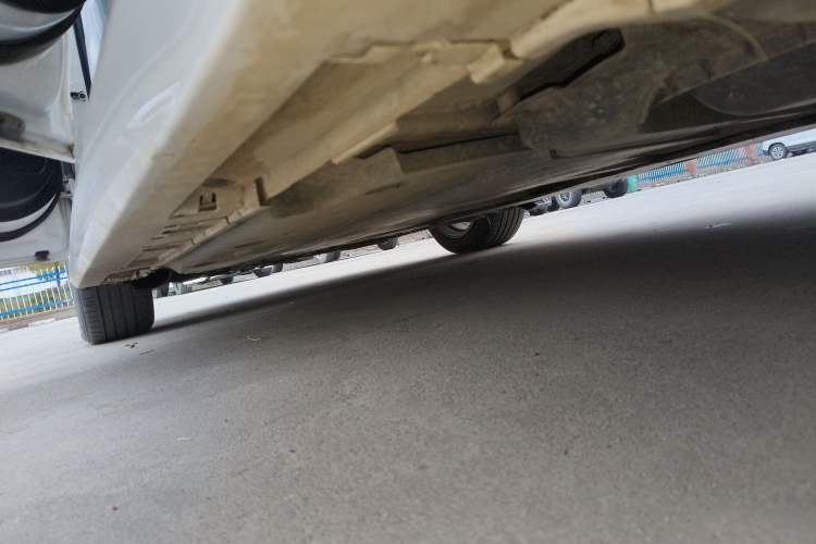 Used Toyota Corolla 2019 Dual-Engine 1.8L E-CVT GL-i Elite Edition Left Side Sill