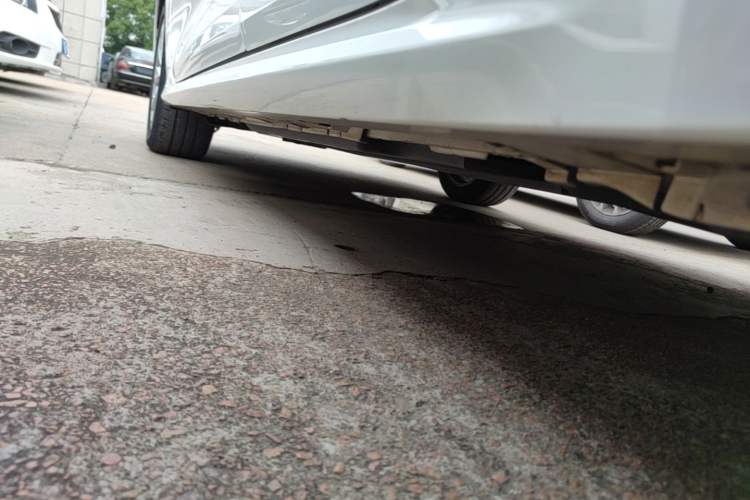 Used Toyota Corolla 2019 1.2T S-CVT GL-i Luxury Edition Left Side Sill