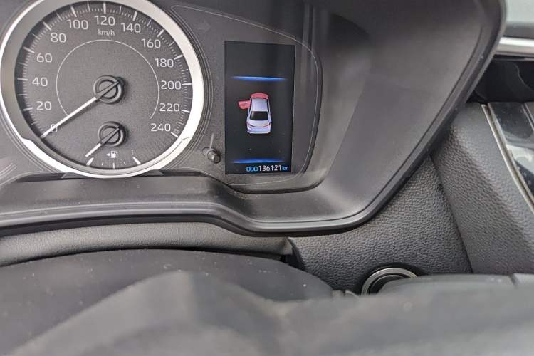 Used Toyota Corolla 2019 1.2T S-CVT GL-i Elite Edition Odometer Close Up
