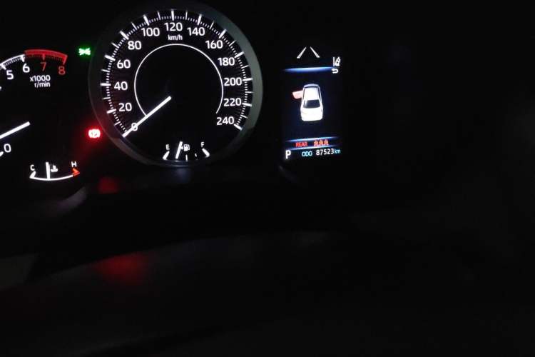 Used Toyota Corolla 2019 1.2T S-CVT GL-i Elite Edition Odometer Close Up