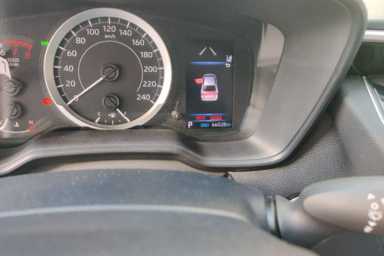 Used Toyota Corolla 2019 1.2T S-CVT GL-i Elite Edition Odometer Close Up