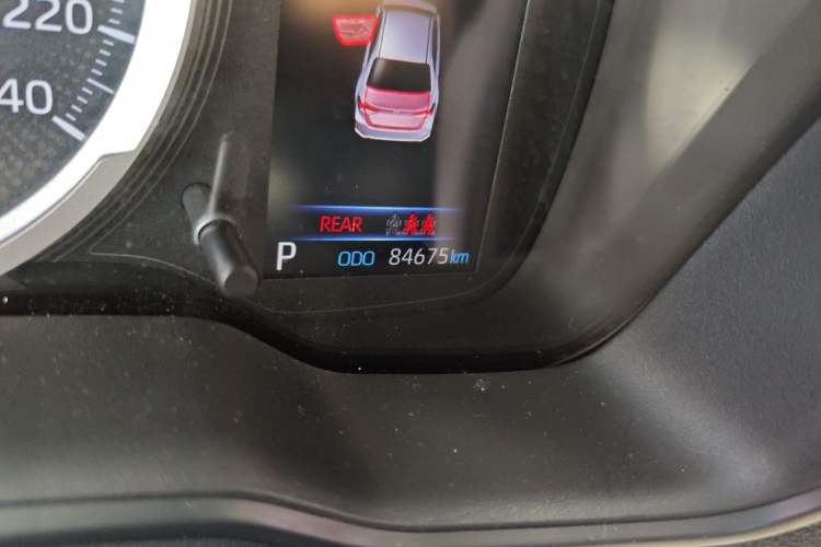 Used Toyota Corolla 2019 1.2T S-CVT GL-i Luxury Edition Odometer Close Up