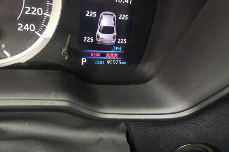 Used Toyota Corolla 2019 1.2T S-CVT GL-i Elite Edition Odometer Close Up