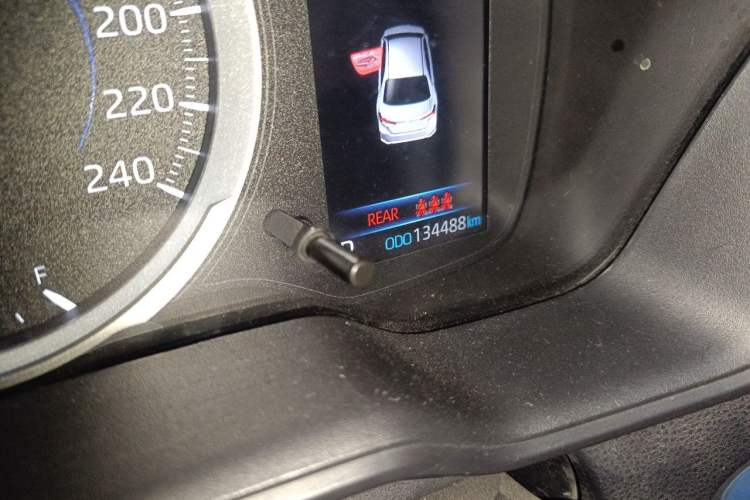 Used Toyota Corolla 2019 Dual-Engine 1.8L E-CVT GL-i Pioneer Edition Odometer Close Up