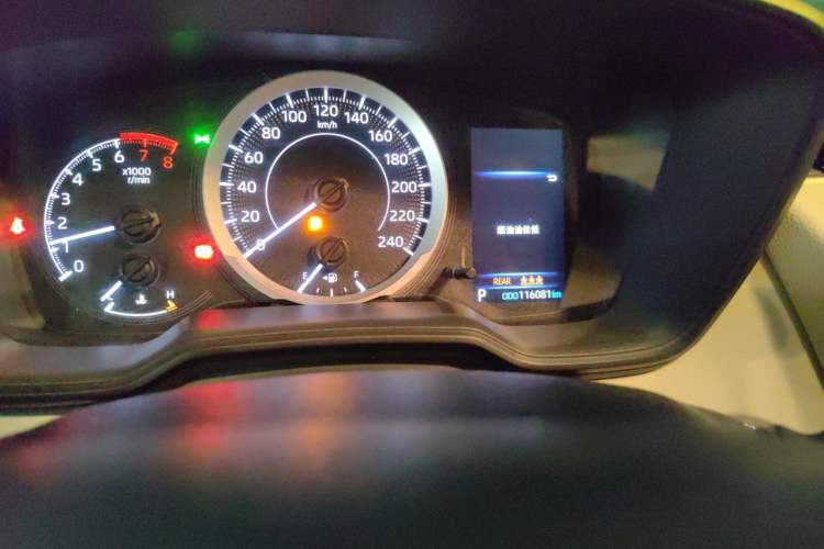 Used Toyota Corolla 2019 1.2T S-CVT GL-i Elite Edition Odometer Close Up