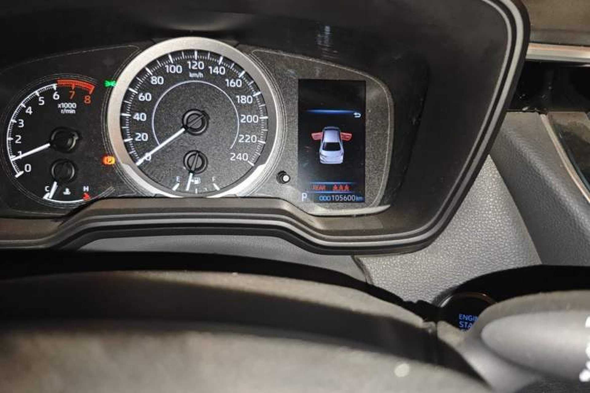 Used Toyota Corolla 2019 1.2T S-CVT GL-i Elite Edition Odometer Close Up