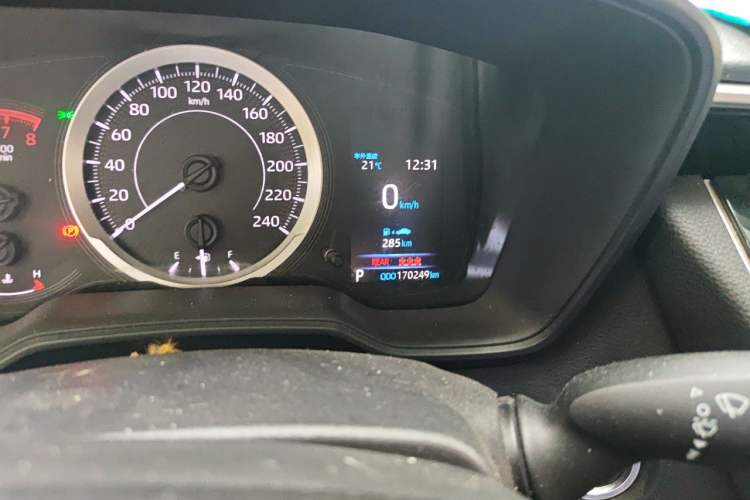 Used Toyota Corolla 2019 1.2T S-CVT GL-i Elite Edition Odometer Close Up