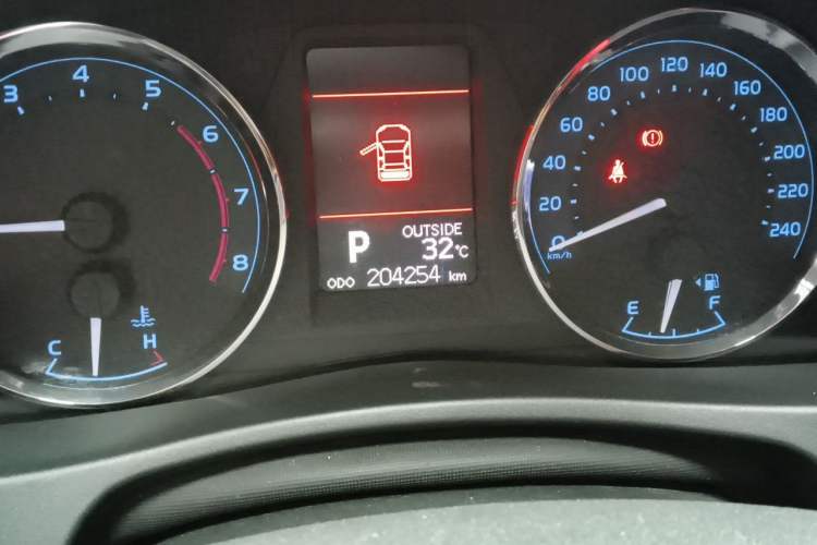Used Toyota Corolla 2019 1.2T S-CVT GL-i Elite Edition Odometer Close Up