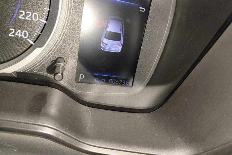 Used Toyota Corolla 2019 Dual-Engine 1.8L E-CVT GL-i Elite Edition Odometer Close Up