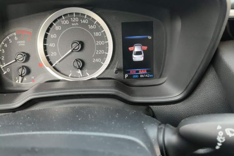 Used Toyota Corolla 2019 1.2T S-CVT GL-i Elite Edition Odometer Close Up