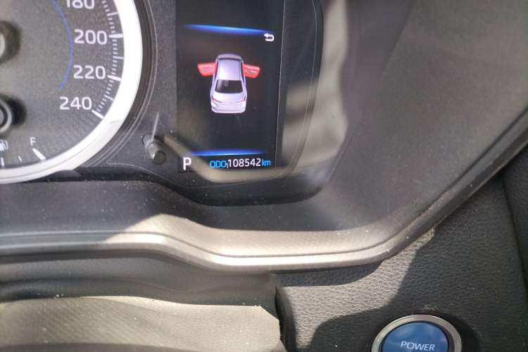Used Toyota Corolla 2019 Dual-Engine 1.8L E-CVT GL-i Elite Edition Odometer Close Up
