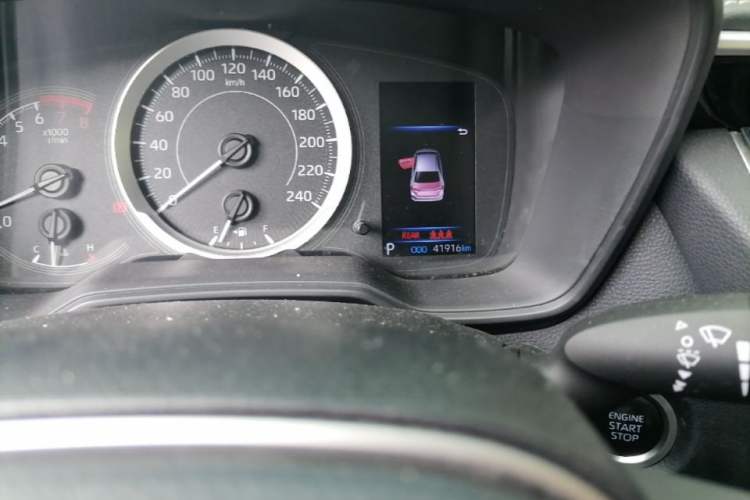 Used Toyota Corolla 2019 1.2T S-CVT GL-i Luxury Edition Odometer Close Up