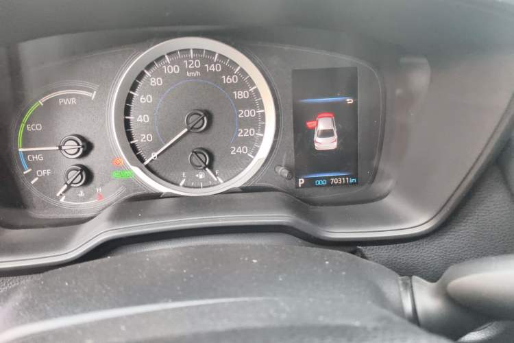 Used Toyota Corolla 2019 Dual-Engine 1.8L E-CVT GL-i Elite Edition Odometer Close Up