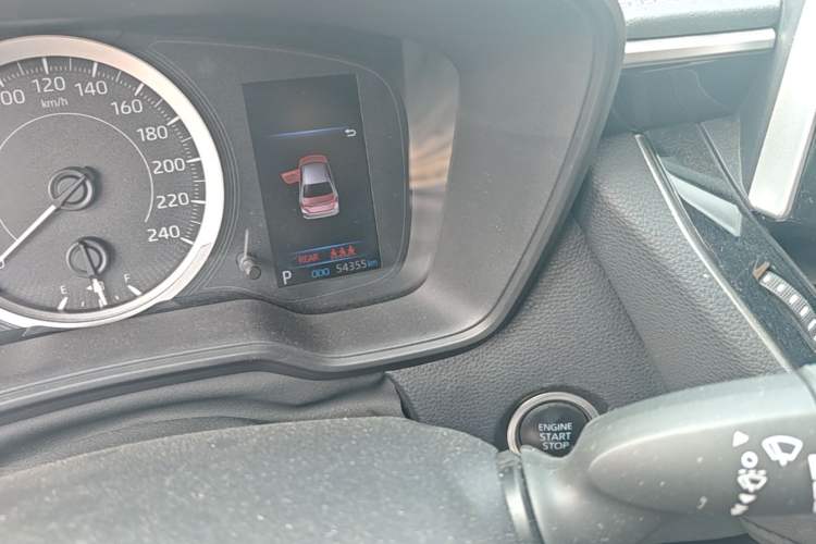 Used Toyota Corolla 2019 1.2T S-CVT GL-i Luxury Edition Odometer Close Up