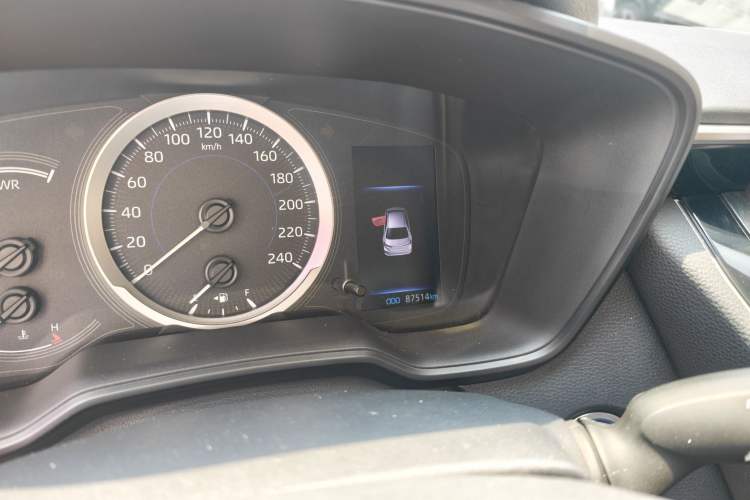 Used Toyota Corolla 2019 Dual-Engine 1.8L E-CVT GL-i Elite Edition Odometer Close Up