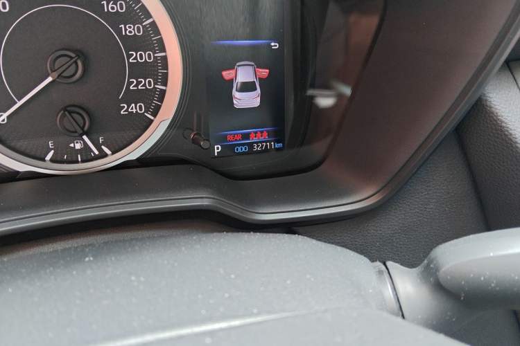 Used Toyota Corolla 2019 1.2T S-CVT GL Pioneer Edition Odometer Close Up