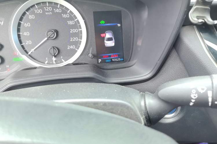 Used Toyota Corolla 2019 Dual-Engine 1.8L E-CVT GL-i Pioneer Edition Odometer Close Up