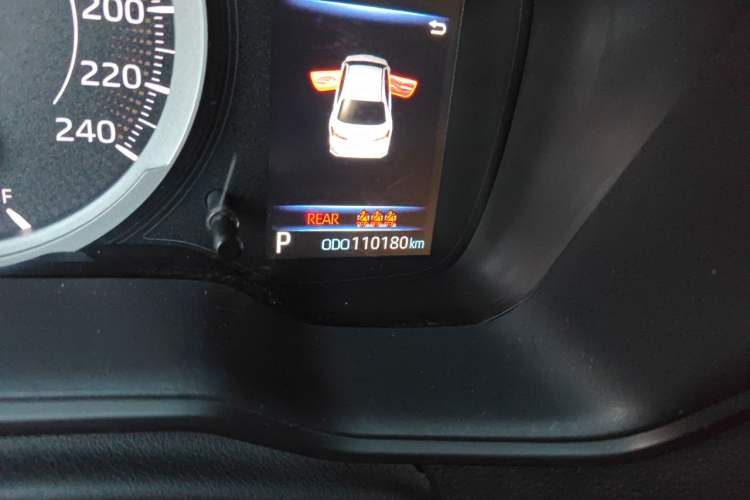 Used Toyota Corolla 2019 1.2T S-CVT GL-i Elite Edition Odometer Close Up