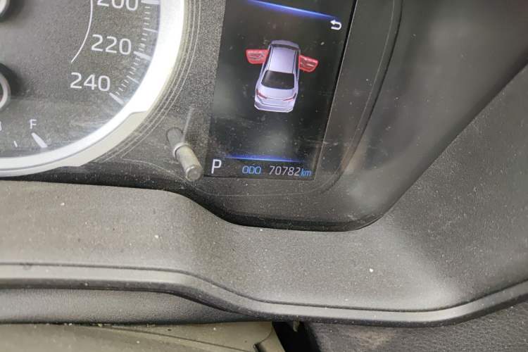 Used Toyota Corolla 2019 1.2T S-CVT GL-i Elite Edition Odometer Close Up