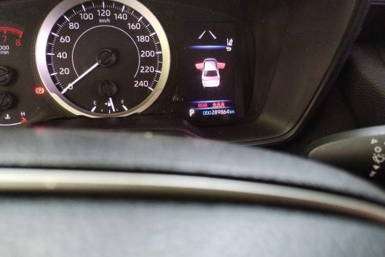 Used Toyota Corolla 2019 1.2T S-CVT GL Pioneer Edition Odometer Close Up