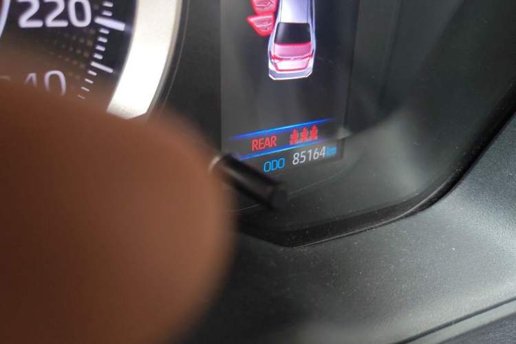 Used Toyota Corolla 2019 1.2T S-CVT GL-i Elite Edition Odometer Close Up