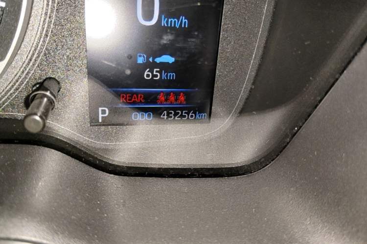 Used Toyota Corolla 2019 1.2T S-CVT GL-i Elite Edition Odometer Close Up