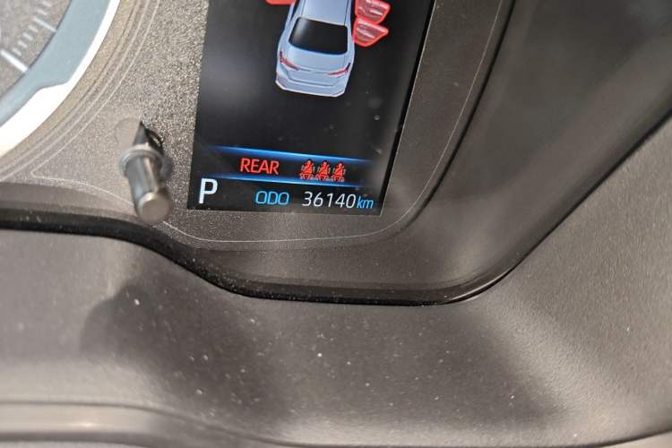 Used Toyota Corolla 2019 1.2T S-CVT GL-i Luxury Edition Odometer Close Up