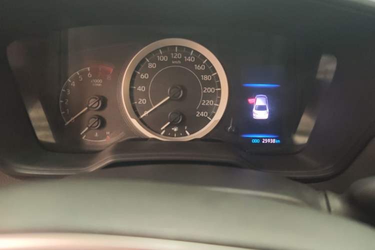 Used Toyota Corolla 2019 1.2T S-CVT GL-i Elite Edition Odometer Close Up