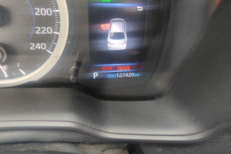 Used Toyota Corolla 2019 Dual-Engine 1.8L E-CVT GL-i Elite Edition Odometer Close Up