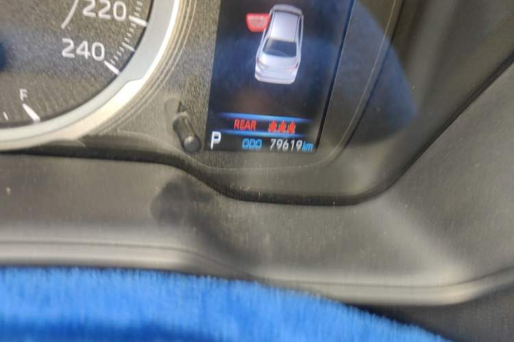 Used Toyota Corolla 2019 1.2T S-CVT GL-i Elite Edition Odometer Close Up