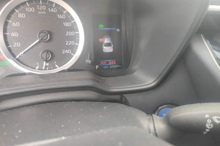 Used Toyota Corolla 2019 Dual-Engine 1.8L E-CVT GL-i Elite Edition Odometer Close Up