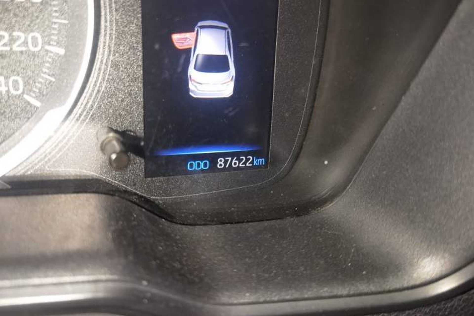 Used Toyota Corolla 2019 Dual-Engine 1.8L E-CVT GL-i Pioneer Edition Odometer Close Up