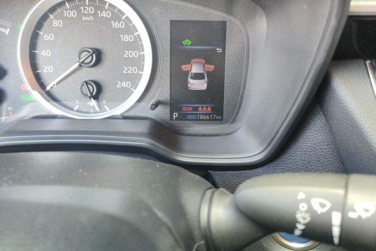 Used Toyota Corolla 2019 Dual-Engine 1.8L E-CVT GL-i Elite Edition Odometer Close Up