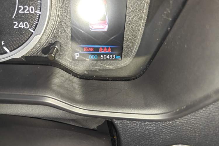 Used Toyota Corolla 2019 1.2T S-CVT GL-i Elite Edition Odometer Close Up