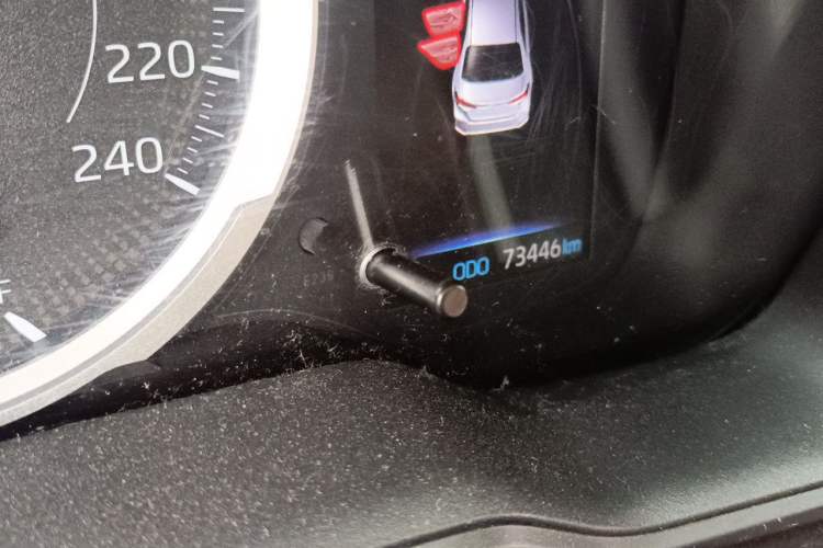 Used Toyota Corolla 2019 1.2T S-CVT GL-i Luxury Edition Odometer Close Up