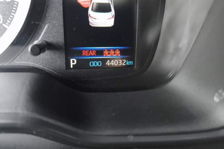 Used Toyota Corolla 2019 1.2T S-CVT GL-i Elite Edition Odometer Close Up