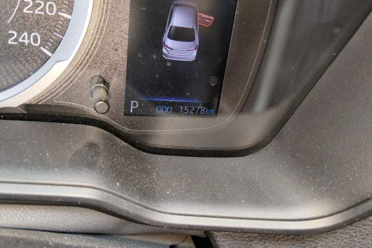 Used Toyota Corolla 2019 1.2T S-CVT GL-i Elite Edition Odometer Close Up