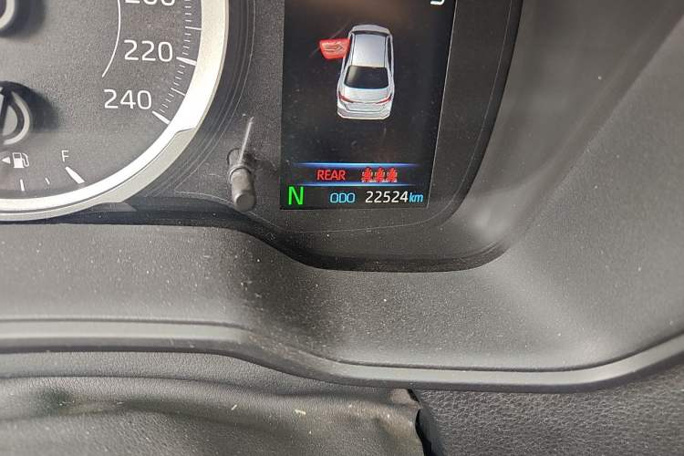 Used Toyota Corolla 2019 1.2T S-CVT GL Pioneer Edition Odometer Close Up